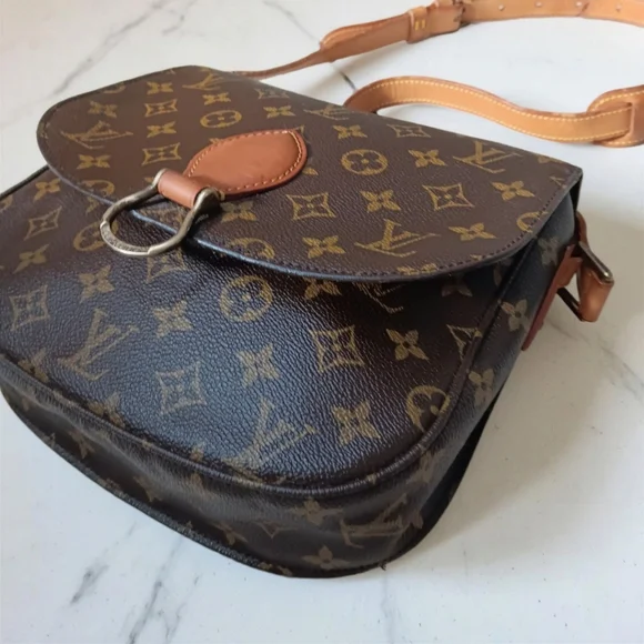 Louis Vuitton Saint Cloud GM Monogram Vintage Crossbody Bag - Picture 8 of 16